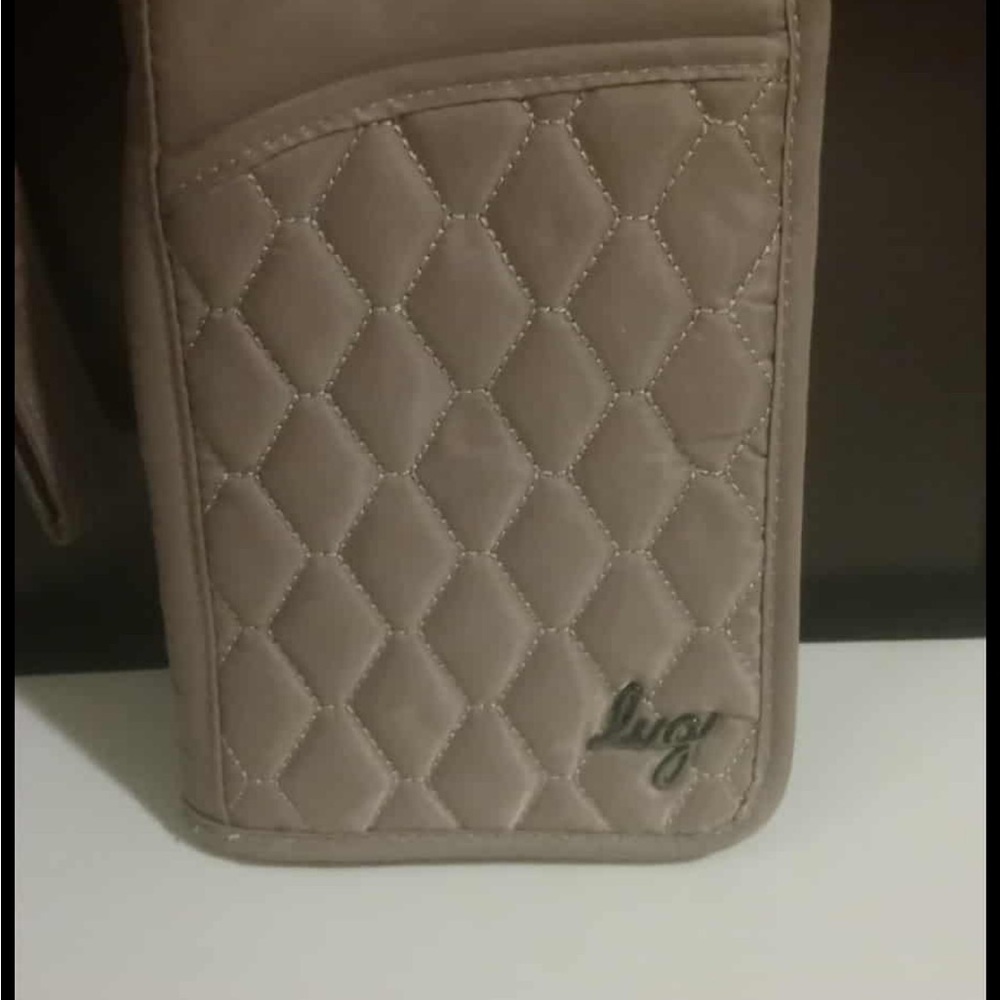 Lug Quilted  Jansen Zip Wallet in Beige